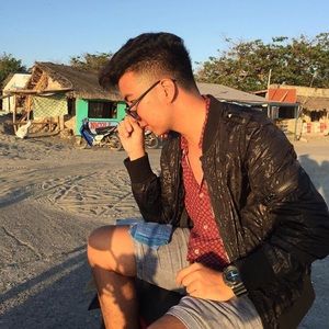 Meet your Posher, John maverick